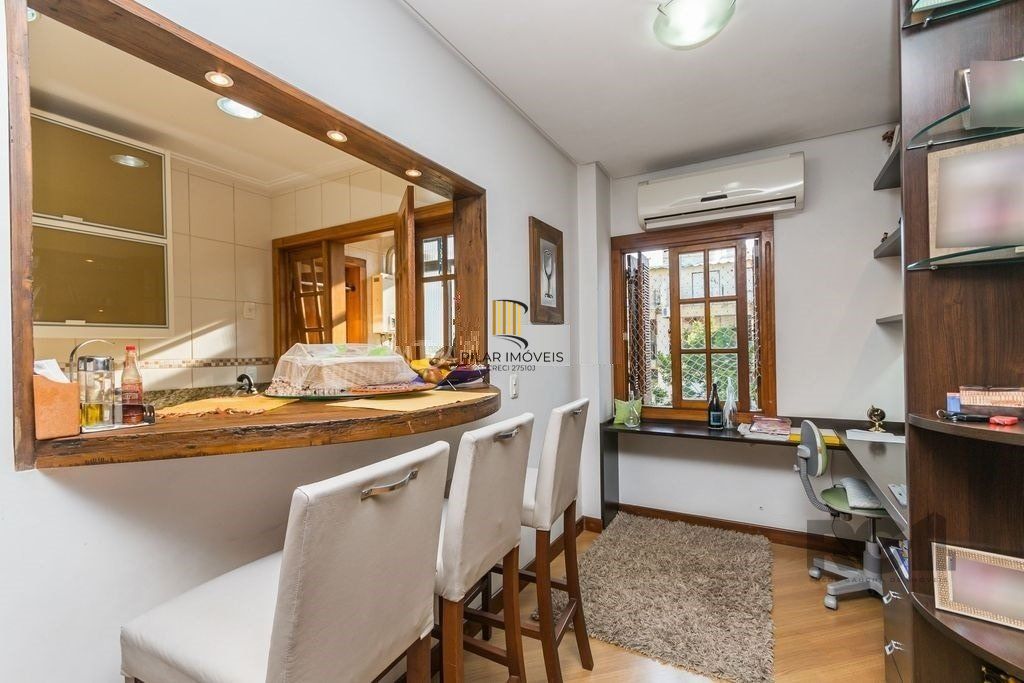 Cobertura 2 dormitórios com 2 vagas no bairro Petrópolis