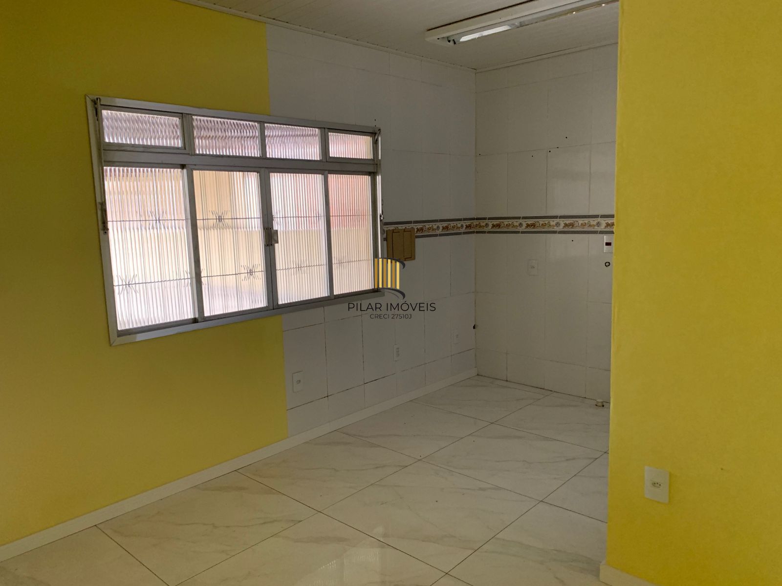 Casa para Venda - 55m², 3 dormitórios, 2 vagas - Rio Branco