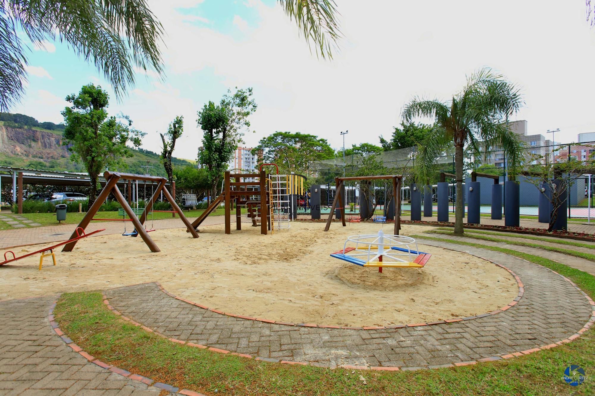 Apartamento 2 dormitórios no bairro Jardim Carvalho