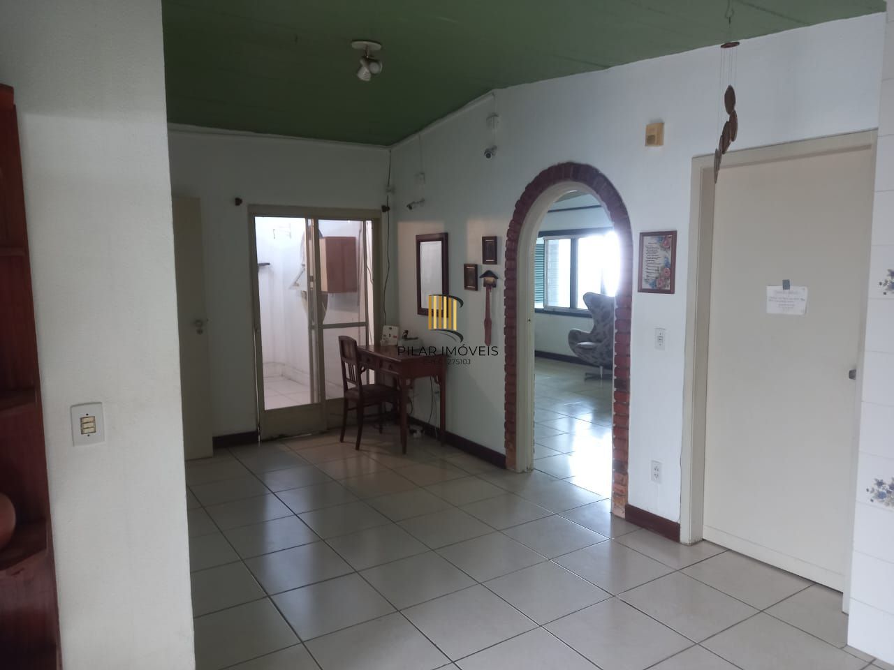 Casa à Venda no Sarandi com 3 Dormitórios, Suíte, 3 vagas Financiamento Bancário