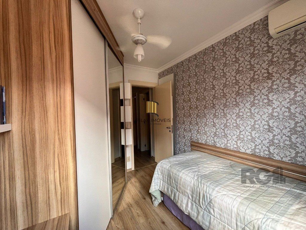 Casa de Condomínio 3 dormitórios no bairro Sarandi