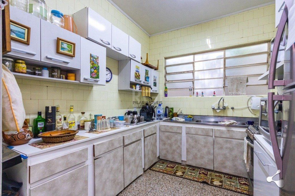 Casa para Venda - 221m², 4 dormitórios, sendo 1 suites, 2 vagas - São Geraldo