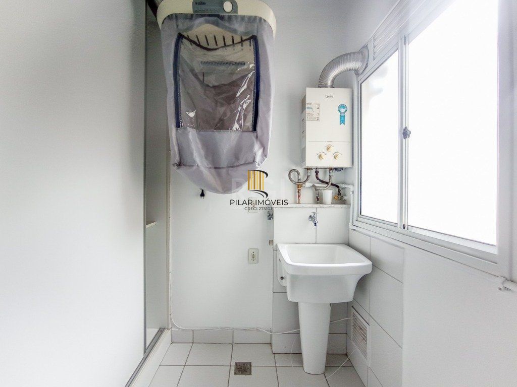 Apartamento para Venda - 53.36m², 2 dormitórios, 1 vaga - Humaitá