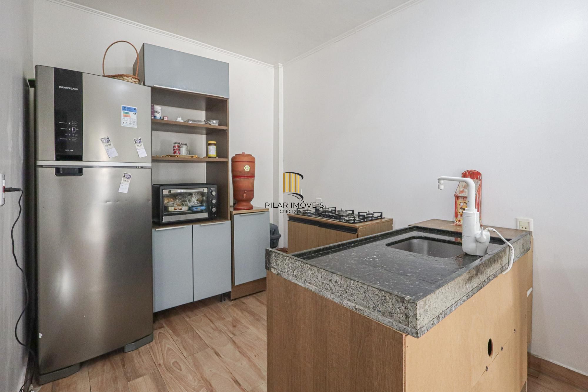 Casa semi mobiliada, 4 dormitórios no Bairro Jardim Sabará