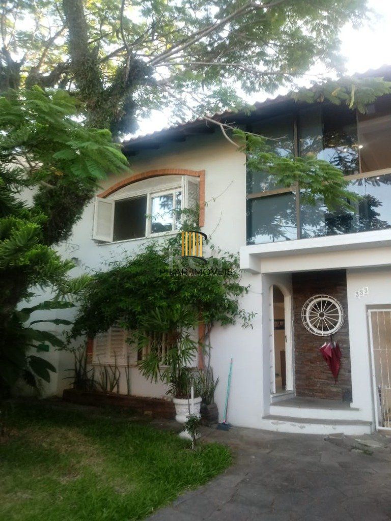 Casa para Venda - 300m², 3 dormitórios, sendo 1 suites, 5 vagas - Jardim Itu
