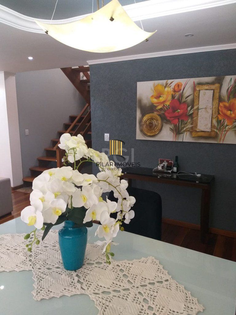 Casa Condominio para Venda - 237.24m², 3 dormitórios, sendo 1 suites, 2 vagas - Alto Petrópolis