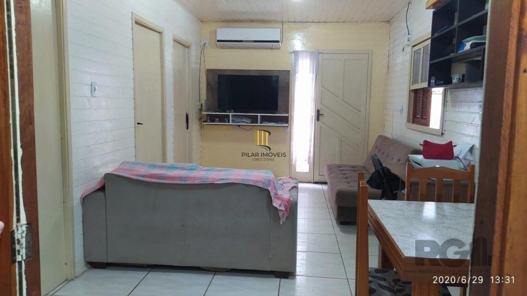 Casa 3 dormitórios no bairro Parque Florido