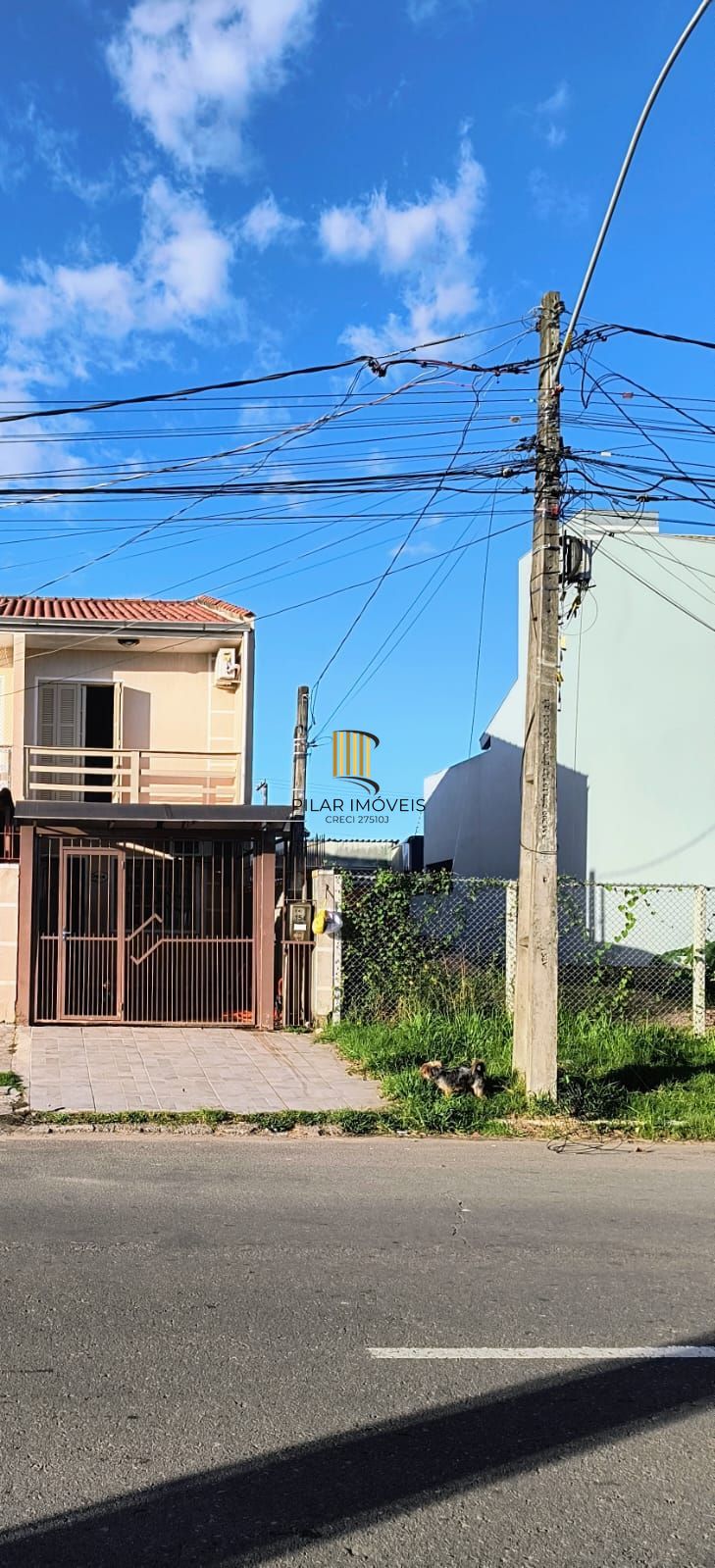 Sobrado 02 quartos 01 vaga em Canoas