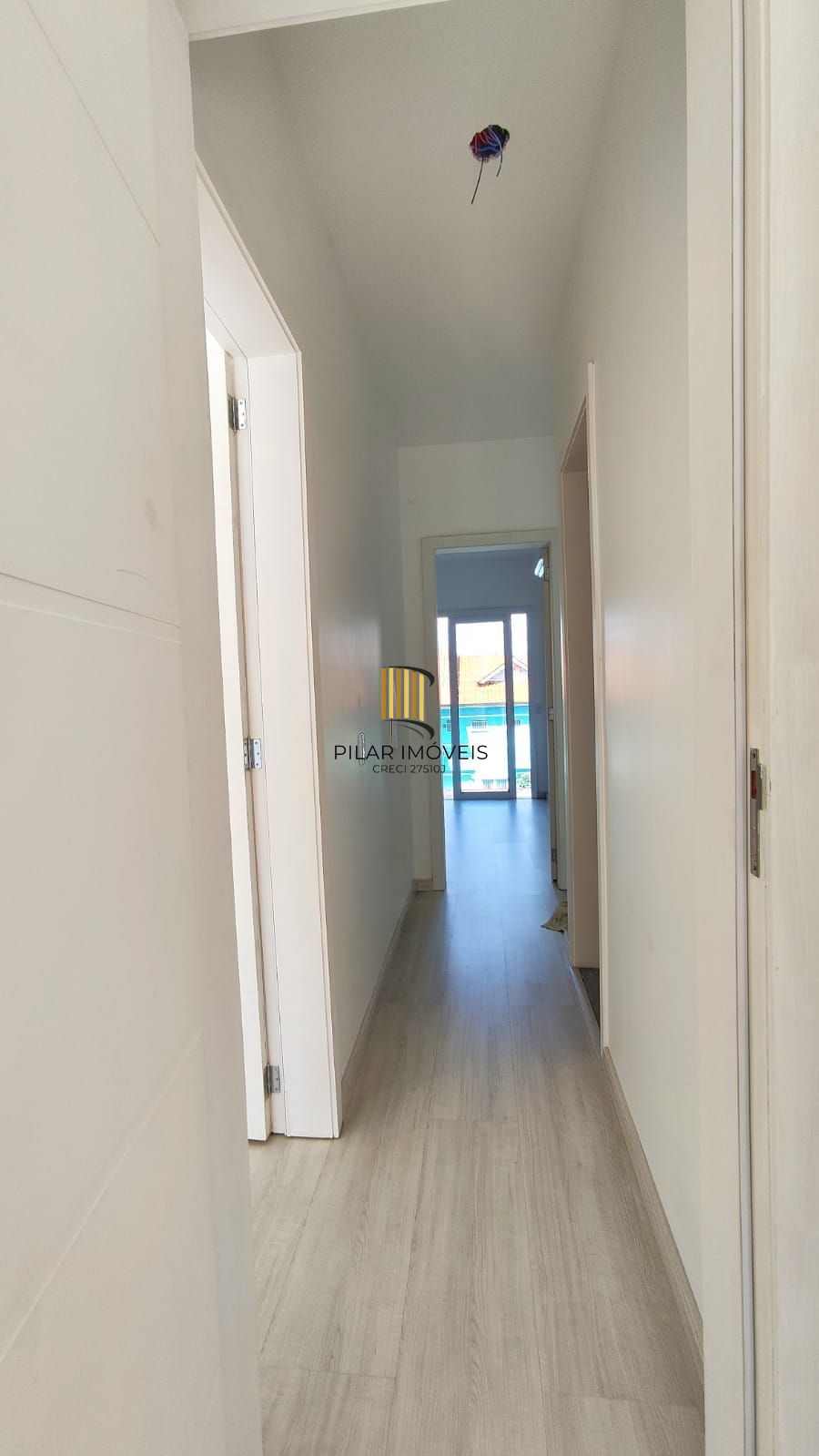 Sobrado em condomínio à venda  3 dormitórios 1 suíte – Porto Alegre – R$599 mil