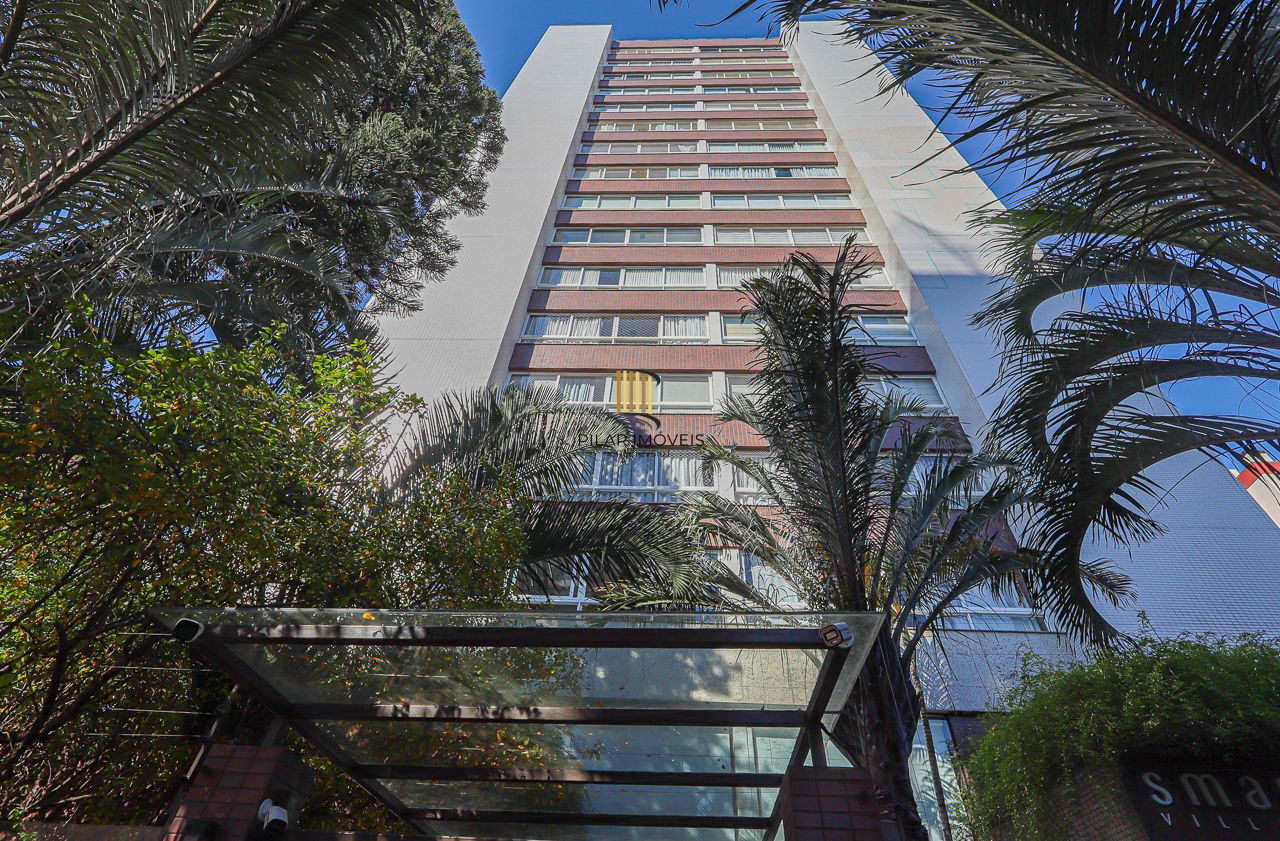 Apartamento de 3 quartos, 3 suítes, com 02 garagens individuais no Bairro Petrópolis, próximo a Encol.