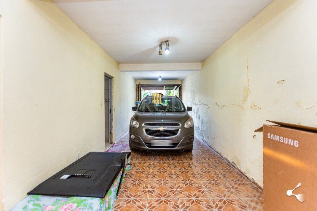 Casa para Venda - 231.27m², 3 dormitórios, sendo 1 suites, 3 vagas - Cristal