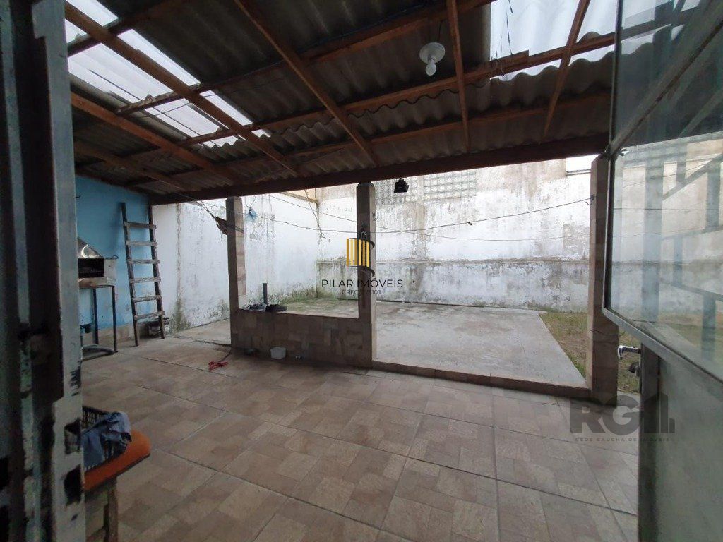 Casa 2 dormitórios no bairro Niterói