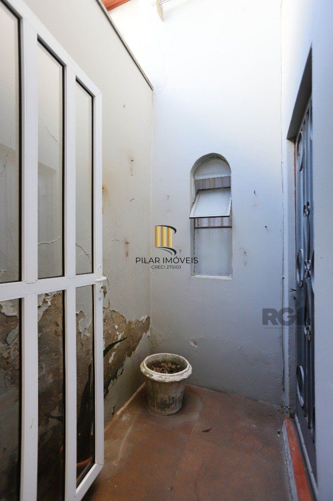 Casa 3 dormitórios no bairro Passo da Areia