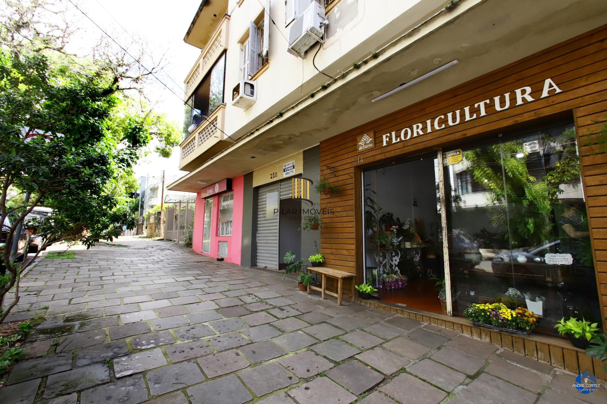 LOJA NO CORAÇÃO DO BAIRRO PETÓPOLIS