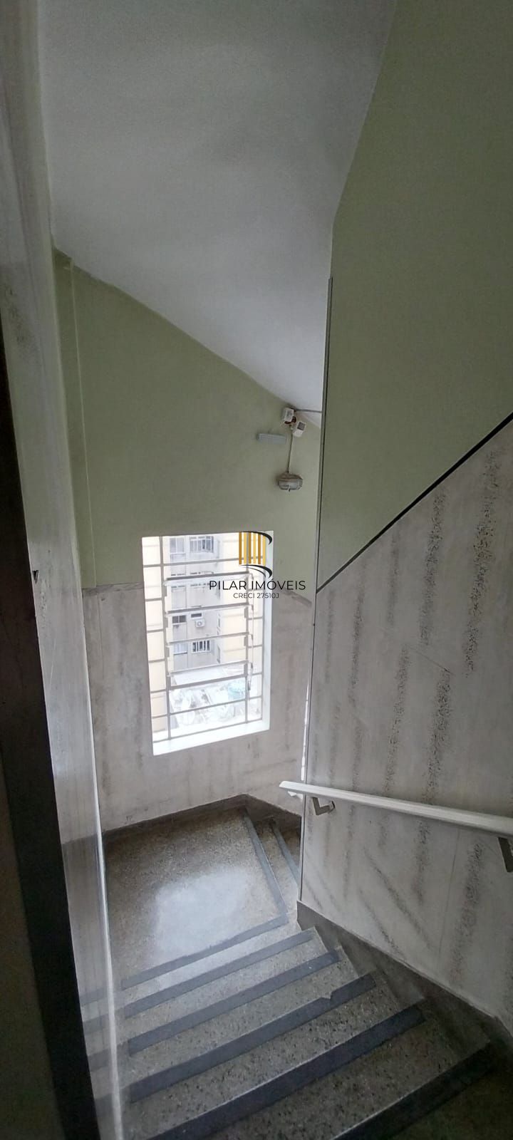 Apartamento 01 dormitório em andar alto