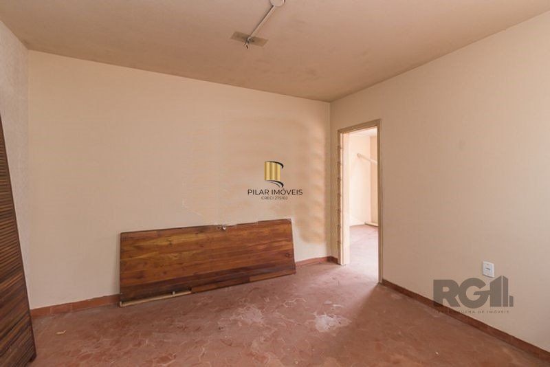 Casa 4 dormitórios no bairro Chácara das Pedras