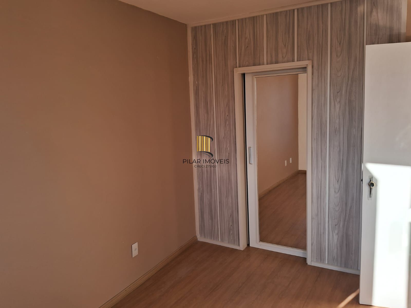APARTAMENTO COBERTURA COM 02 DORMITÓRIOS, LIVING 02 AMBIENTES COM GARAGEM E BAIXO CUSTO CONDOMINIAL