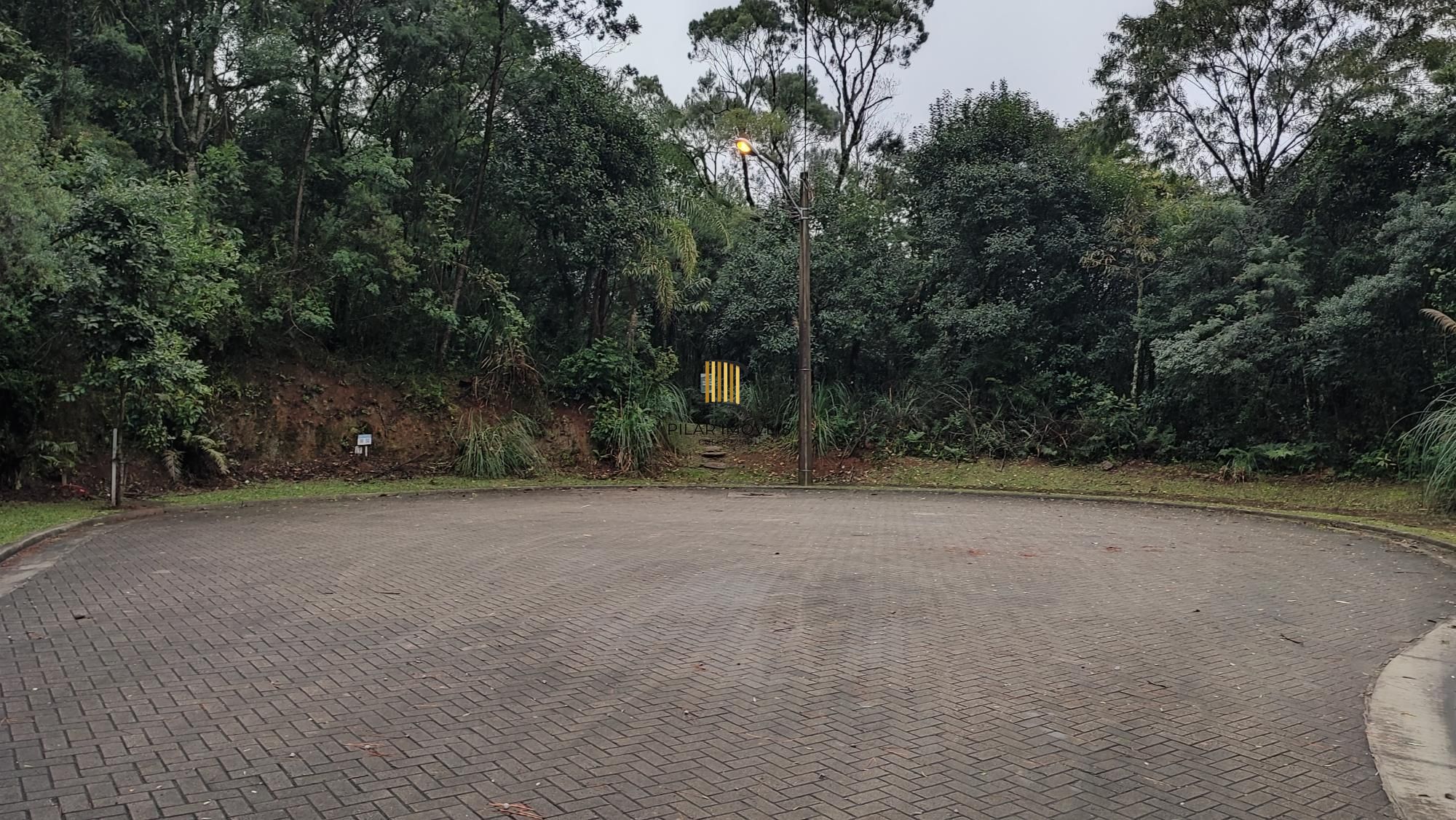 Terreno no bairro Pórtico