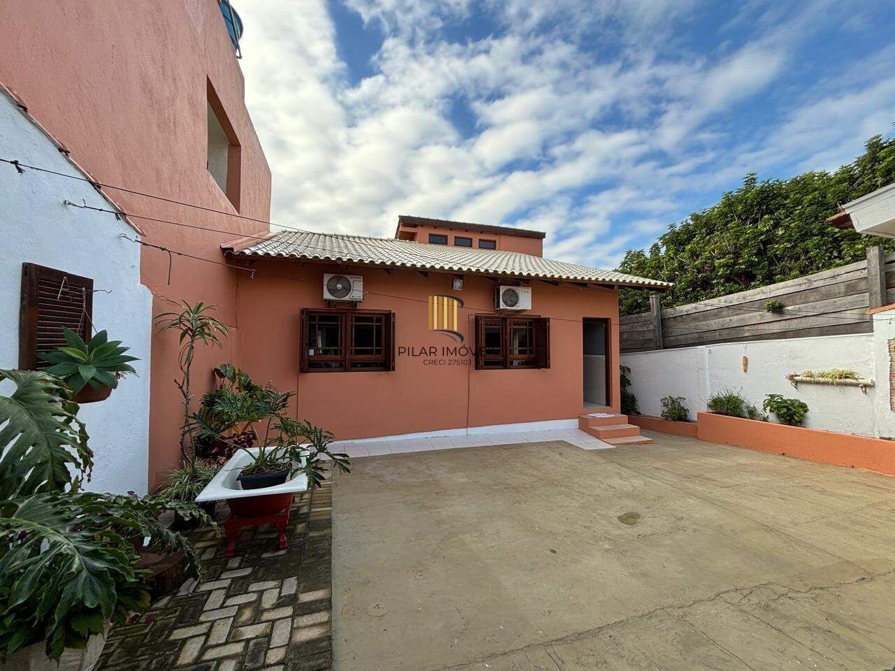 Casa 03 dormitorios Viamão