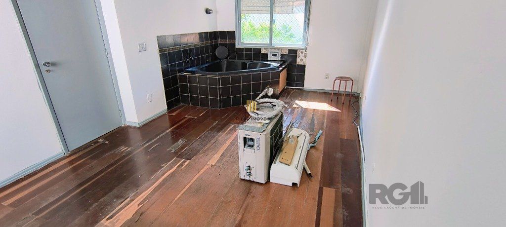 Vendo apartamento 01 dormitório no Bairro Centro Histórico de Porto Alegre.