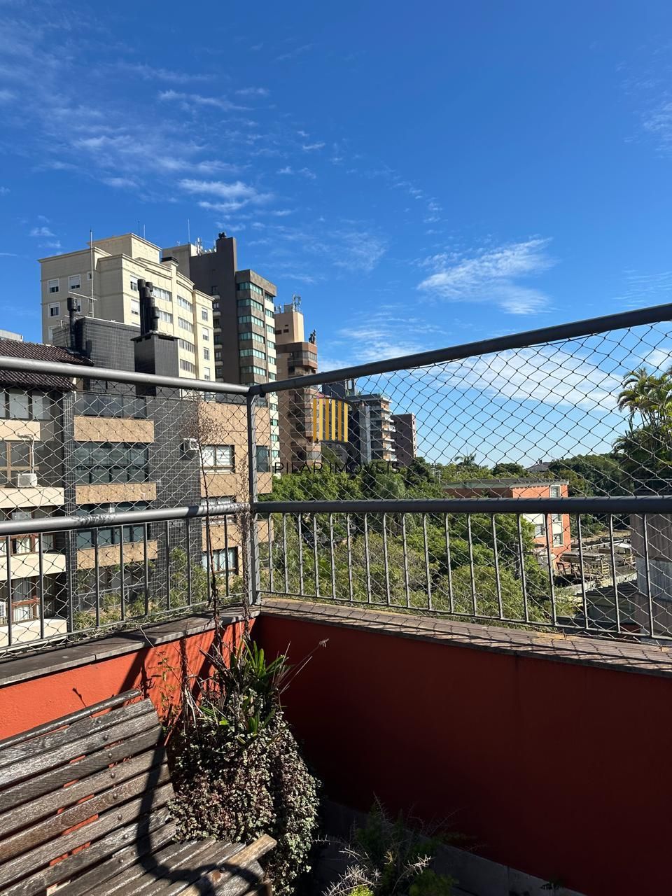 Cobertura de 03 dormitórios com opção de 05, 03 garagens. Bairro Higienópolis