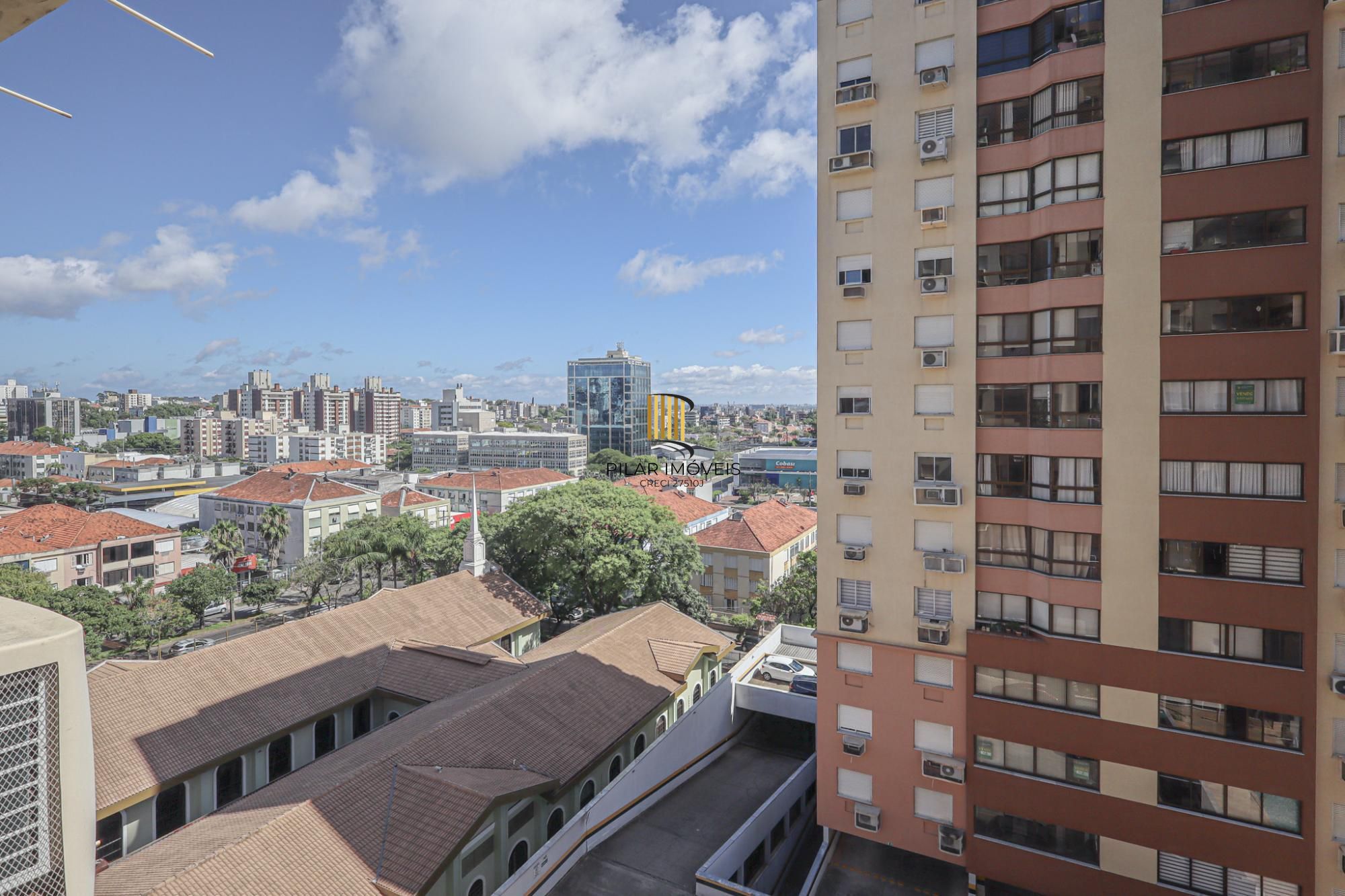 Apartamento 03 quartos com suite e garagem para 02 carros.