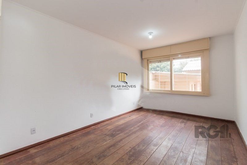 Casa 4 dormitórios no bairro Chácara das Pedras