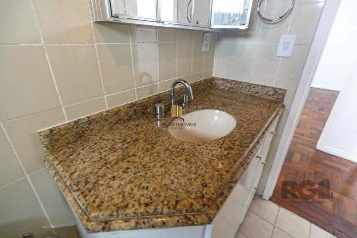 Apartamento 2 dormitórios no bairro Menino Deus