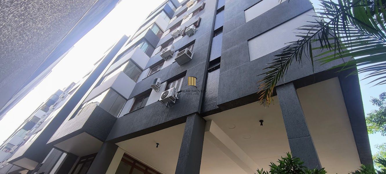 Apartamento 02 dormitórios no Menino Deus