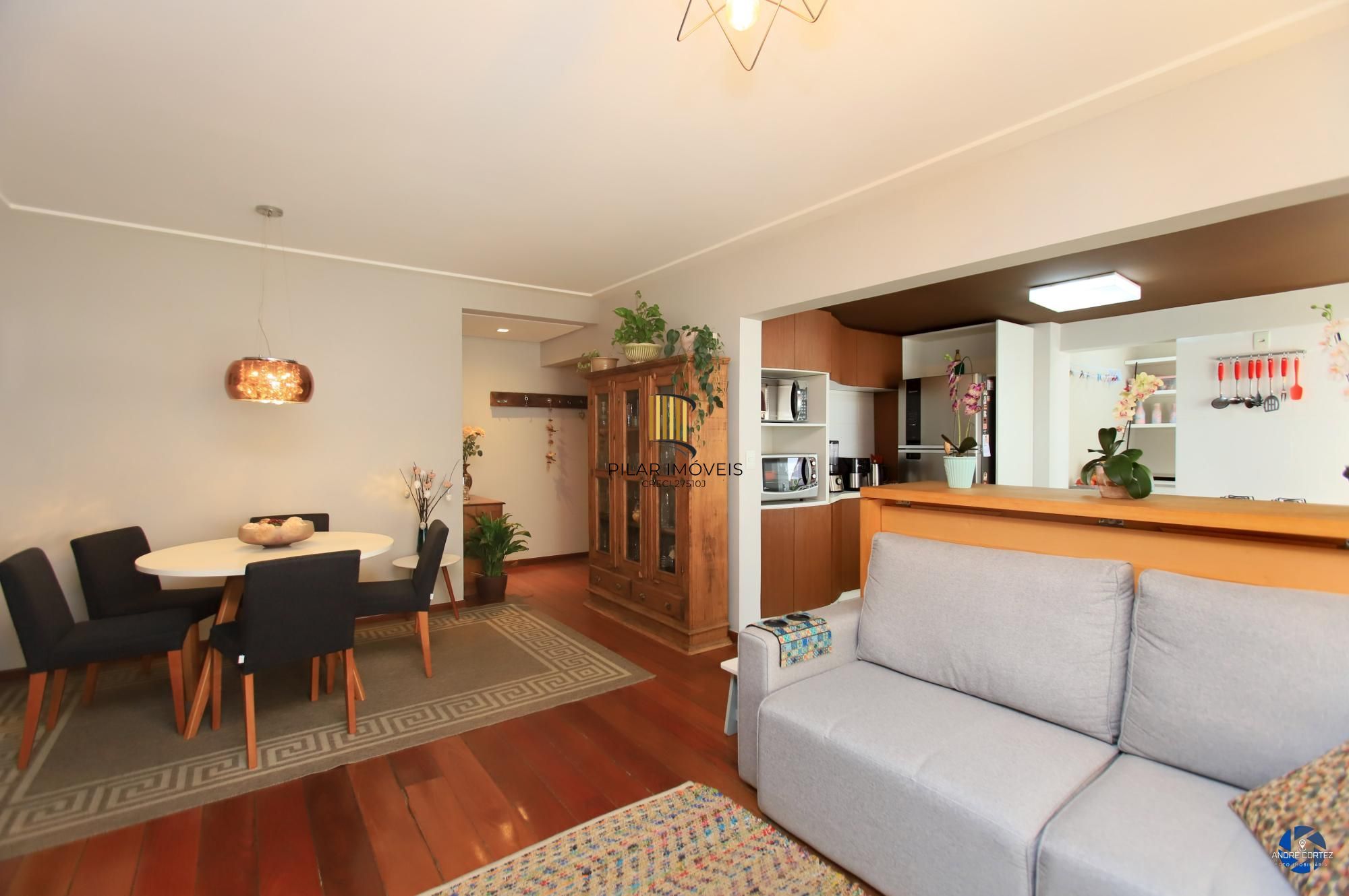 Apartamento 2 dormitórios no bairro Mont Serrat