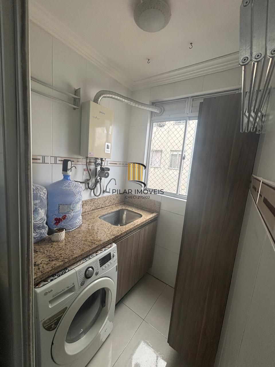 Apartamento Semimobiliado à Venda em Porto Alegre, RS