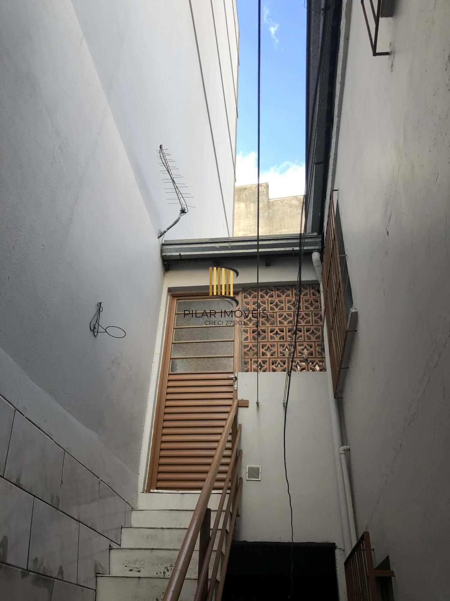 casa sobrado com lojas