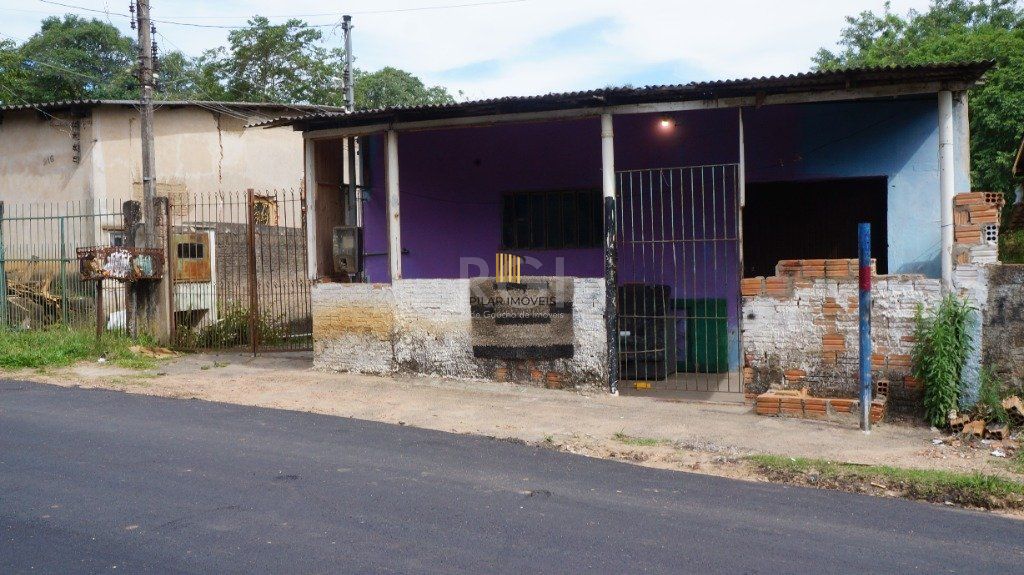Casa para Venda - TERRENO 686 m2 - Lomba do Pinheiro