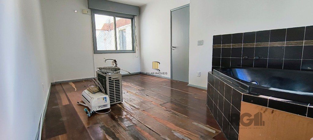 Vendo apartamento 01 dormitório no Bairro Centro Histórico de Porto Alegre.