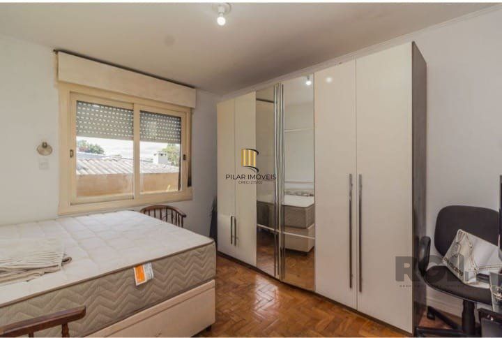 Casa 4 dormitórios no bairro Santo Antônio