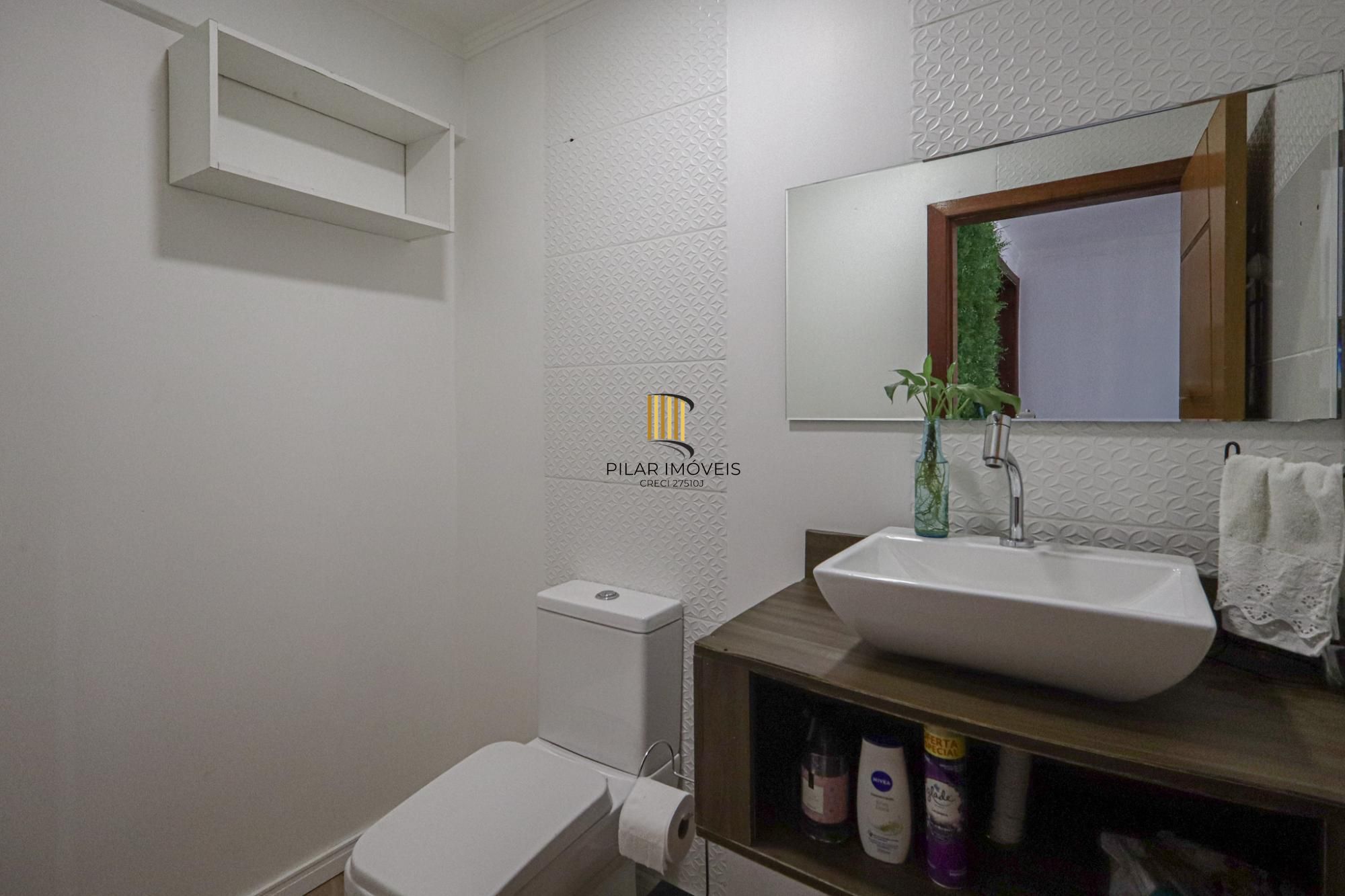 Casa semi mobiliada, 4 dormitórios no Bairro Jardim Sabará