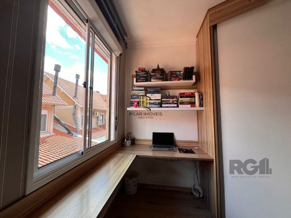Casa de Condomínio 3 dormitórios no bairro Sarandi