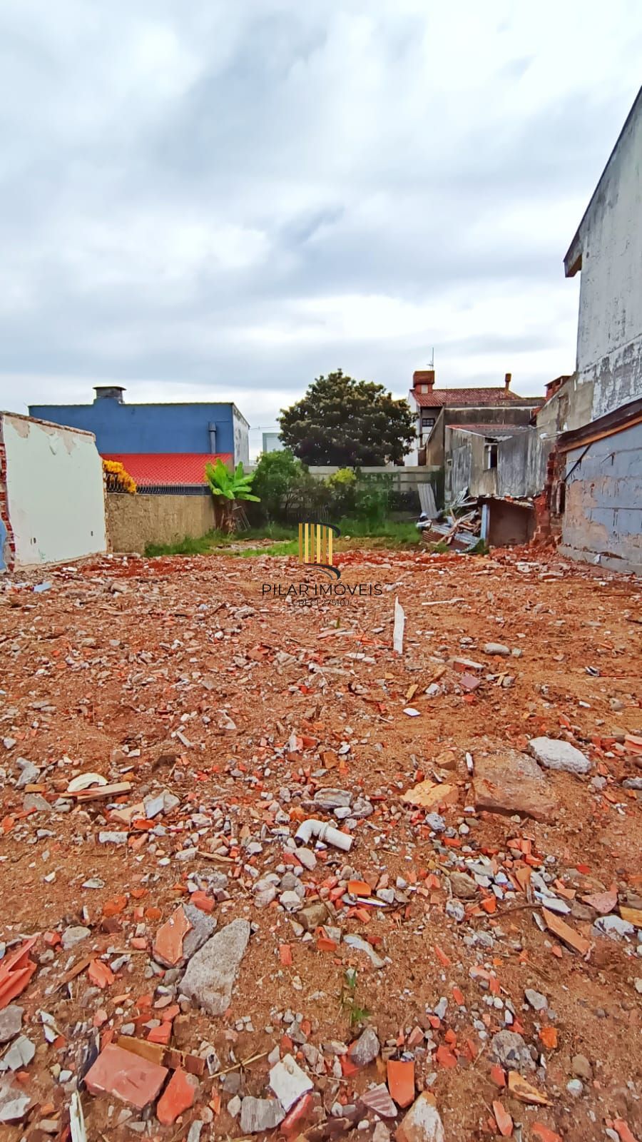 Terreno no bairro Jardim Sabará em Porto Alegre