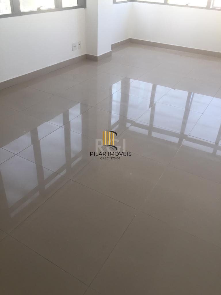 vende excelente sala comercial no 08º andar, com 45,13m² de área privativa, e 47,86m2 de área total