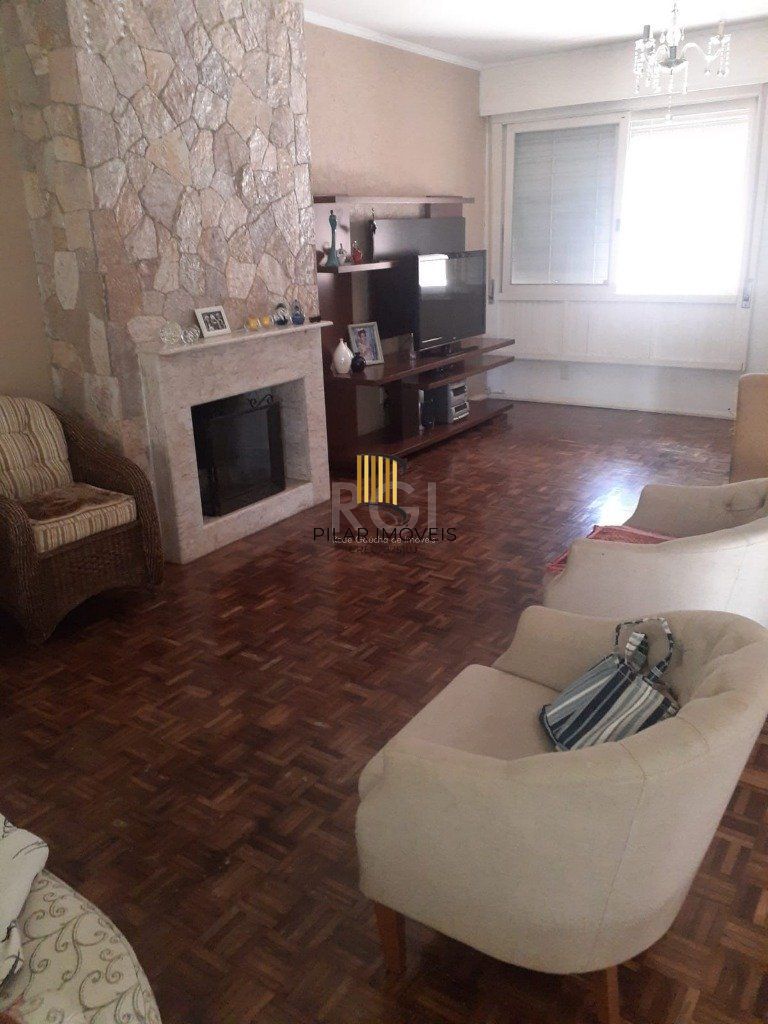 Casa 3 dormitórios no bairro Jardim Lindóia