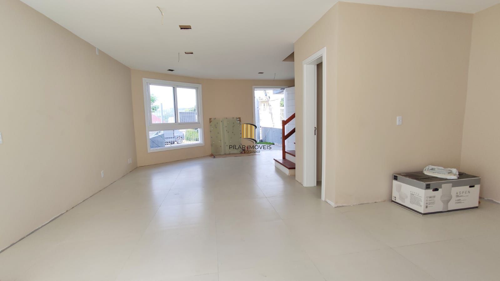 Sobrado 3 dormitórios com suíte à venda no Vila Ipiranga Porto Alegre R$ 820.000