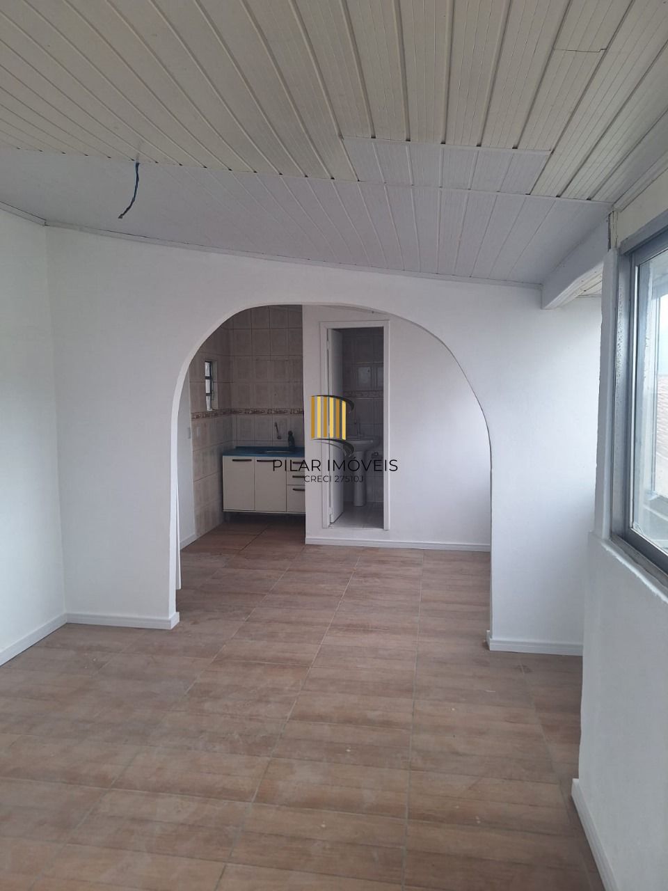 Casa Comercial 7 dormitórios no bairro Azenha