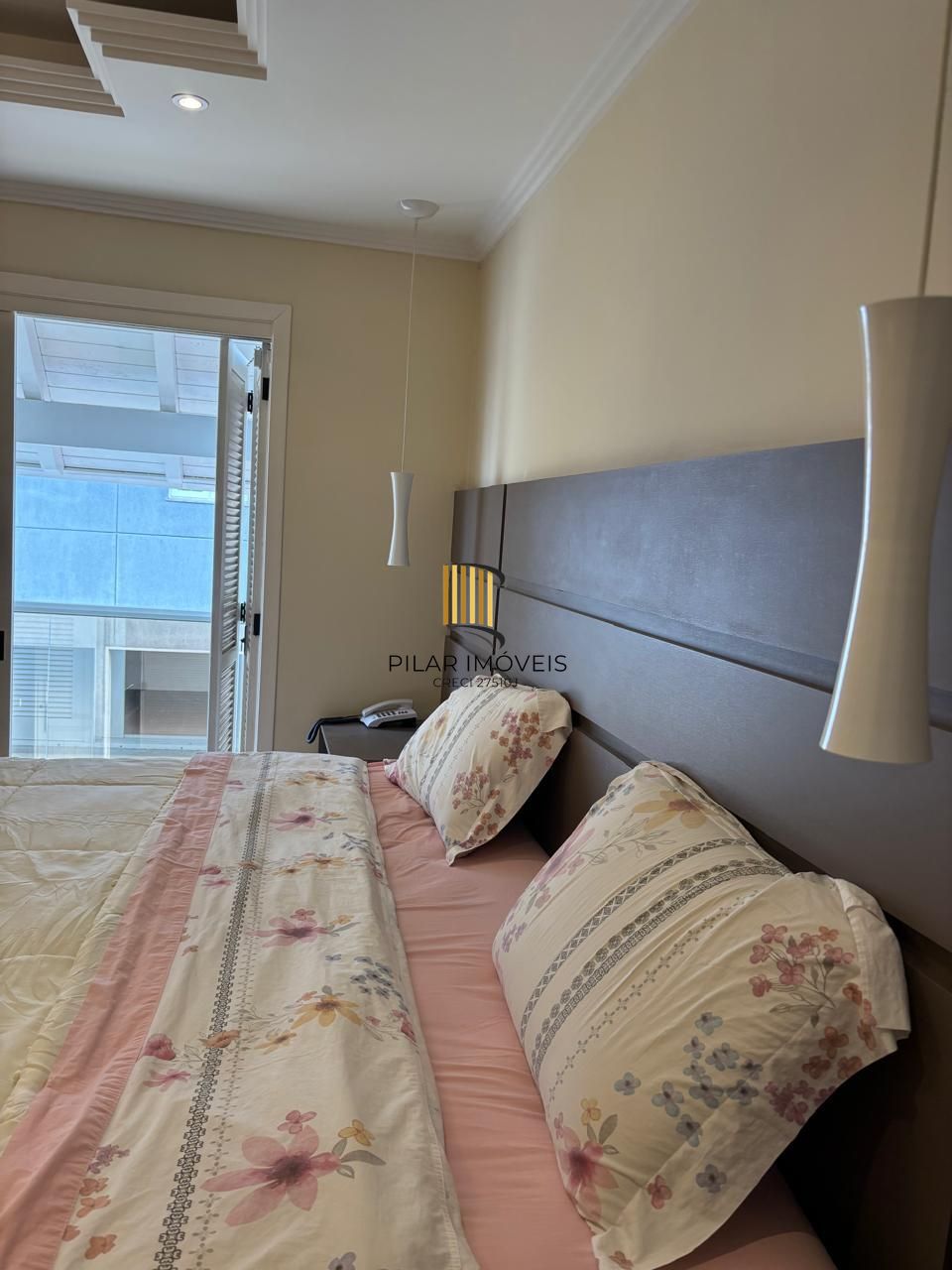 Casa em Condomínio com 3 Dormitórios, Suíte, Sótão e 2 Vagas