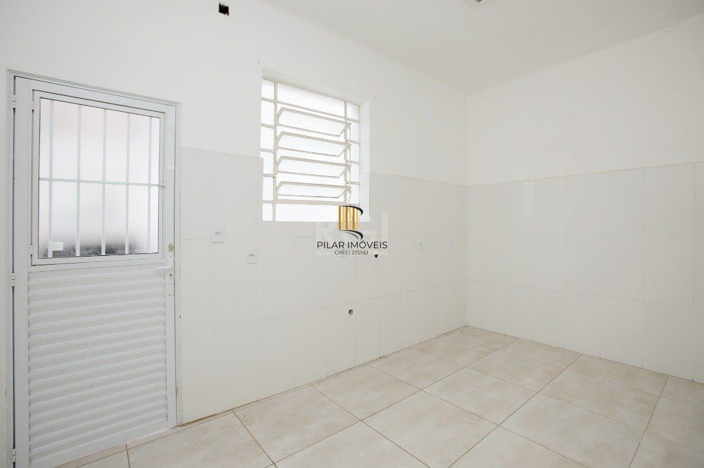 Prédio Comercial 2 dormitórios no bairro Navegantes