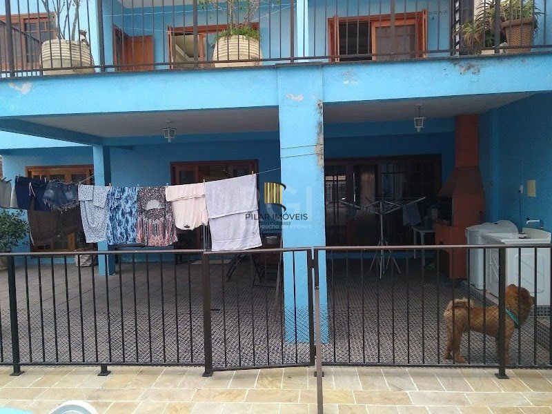 Casa 5 dormitórios no bairro Centro