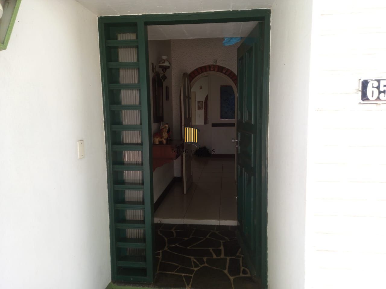 Casa à Venda no Sarandi com 3 Dormitórios, Suíte, 3 vagas Financiamento Bancário