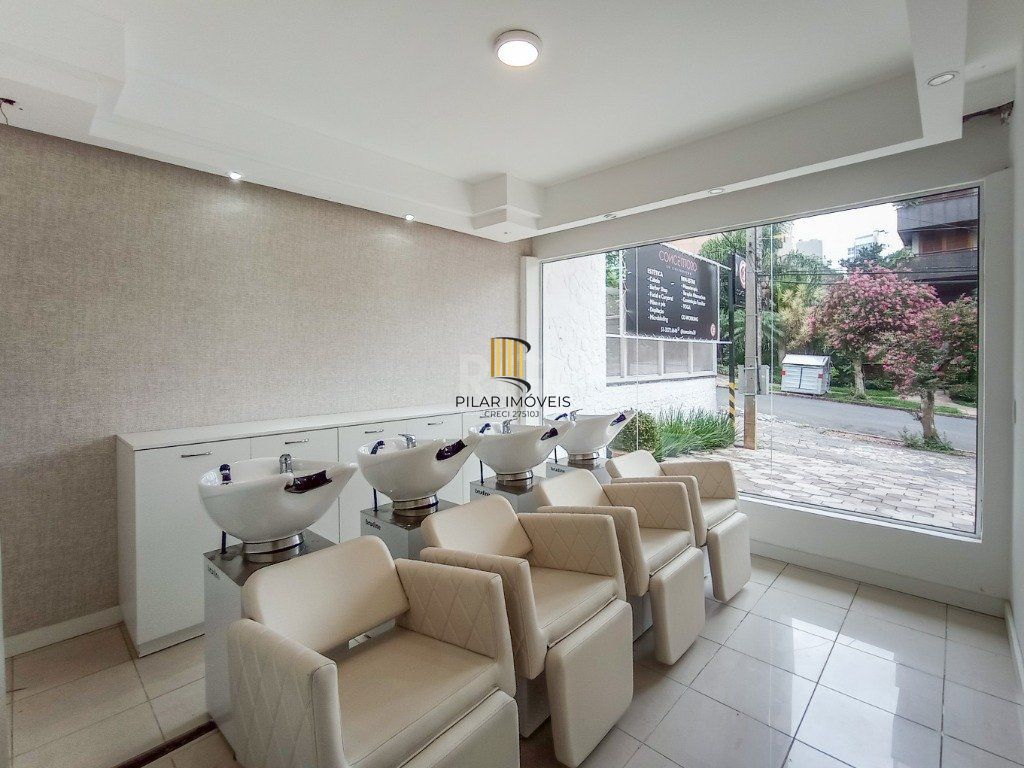 Casa Comercial de Luxo no Centro da Cidade - Oportunidade Única!
