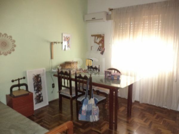 Casa para Venda - 150m², 3 dormitórios, 2 vagas - Santana