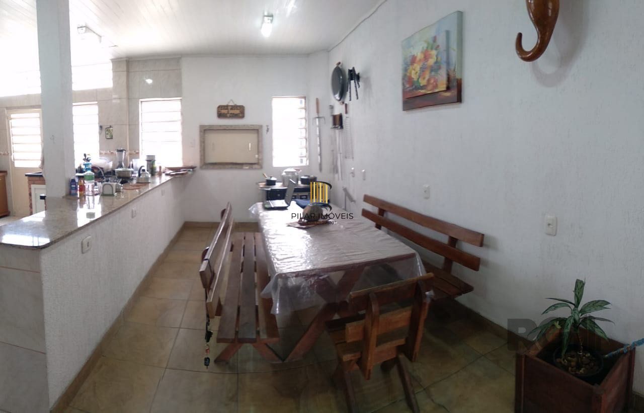 Excelente casa de 70m² com 3 dormitórios no bairro Sarandi. 