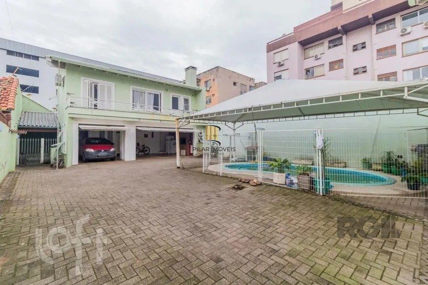 Casa 4 dormitórios no bairro Cristal